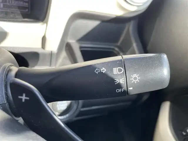 スズキ クロスビー HYBRID MX 兵庫県 2019(平31)年 11.4万km キャラバンアイボリーパールメタリック/ホワイト 2トーンルーフ 【(株)IDOMが運営する【じしゃロン姫路店】の自社ローン対象車両になります。こちらは現金ご利用時の価格です。自社ローンご希望の方は別途その旨お申付け下さい。】/メーカーナビ(フルセグTV/CD/BT/FM/AM)/スマートキー/シートヒーター(D席＋N席)/電動格納ミラー/純正フロアマット(XBEE)/ドアバイザー/ビルトインETC/MTモード付AT/バックカメラ/ドラレコ/ウォークスルー/純正アルミホイール(SUZUKI)/横滑り防止装置/ABS/取扱説明書/保証書