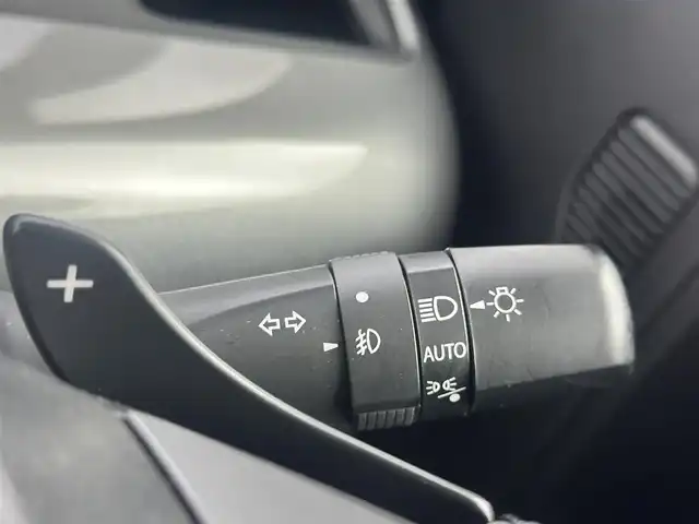 スズキ スペーシア ギア HYBRID XZターボ 愛知県 2021(令3)年 5.3万km シフォンアイボリーM 純正ナビ（フルセグ、CD、DVD、Bluetooth）/全方位カメラ/ETC/ドライブレコーダー/ターボ/ACC/衝突軽減ブレーキ/レーンキープアシスト/コーナーセンサー/LEDヘッドライト/両側パワスラドア/パドルシフト/オートライト/ルーフレール/USB/純正フロアマット/フォグライト/横滑り防止装置