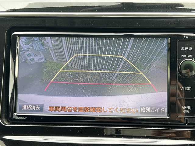 トヨタ プリウス α S ツーリングセレクション G’s 千葉県 2015(平27)年 4.7万km ホワイトパールクリスタルシャイン ナビＮＳＺＮ－Ｗ６４Ｔ　バックカメラ　ビルトインＥＴＣ　ハーフレザーシート　ＡＡＣ　スマートキー　プッシュスタート 純正フロアマット　ドアバイザー　キセノン　純正１８インチＡＷ リアスポイラー