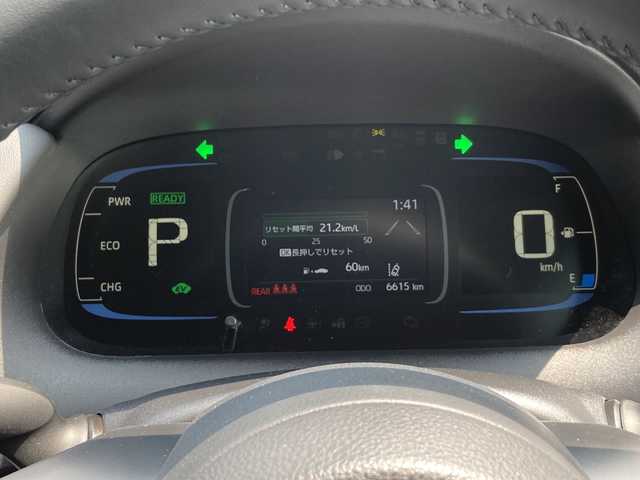 トヨタ アクア G 佐賀県 2022(令4)年 0.7万km クリアベージュメタリック 純正ディスプレイオーディオ/ナビキット/パノラマミックビューモニター/プリクラッシュセーフティ/レーンディパーチャーアラート/ブラインドスポットモニター/リアクロストラフィックアラート/クリアランスソナー/オートハイビーム/アダプティブクルーズコントロール/ビルトインETC/ドライブレコーダー/AC100V/プッシュスタート/スマートキー/LEDヘッドライト
