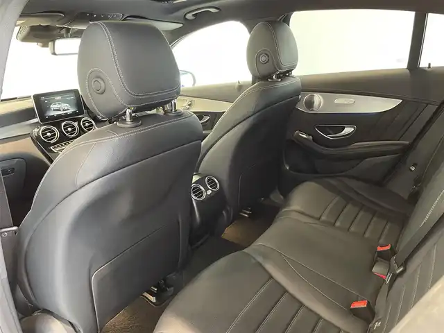 メルセデス・ベンツ ＧＬＣ２２０ d 4マチック クーペ スポーツ 本革 愛知県 2017(平29)年 5.3万km ポーラホワイト レザーエクスクルーシブパッケージ/黒革シート/サンルーフ　/ヘッドアップディスプレイ/Ｂｕｒｍｅｓｔｅｒサウンド　/エアーアドマイザー　/ＣＯＭＭＡＮＤナビ/Ｂｌｕｅｔｏｏｔｈ　/３６０度カメラ　/フルセグＴＶ　/ＡＣＣ　/ＬＫＡ　/ＬＤＷ　/ＢＳＭ　/アンビエントライト/パワーシート/シートヒーター/プッシュスタート/アイドリングストップ/ウィンカーミラー/ETC/パワーバックドア/LEDヘッドライト