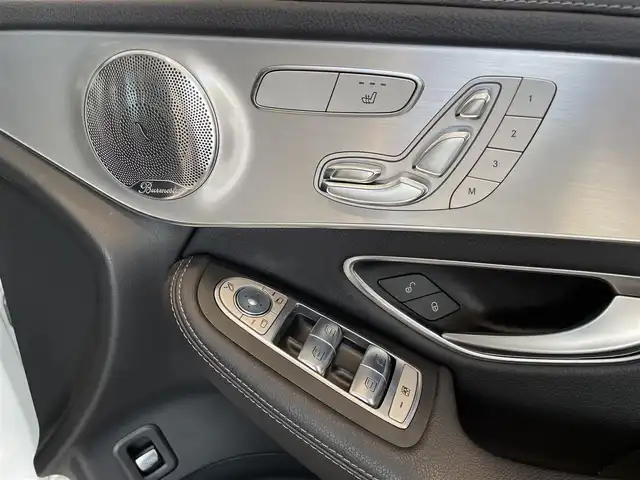 メルセデス・ベンツ ＧＬＣ２２０ d 4マチック クーペ スポーツ 本革 愛知県 2017(平29)年 5.3万km ポーラホワイト レザーエクスクルーシブパッケージ/黒革シート/サンルーフ　/ヘッドアップディスプレイ/Ｂｕｒｍｅｓｔｅｒサウンド　/エアーアドマイザー　/ＣＯＭＭＡＮＤナビ/Ｂｌｕｅｔｏｏｔｈ　/３６０度カメラ　/フルセグＴＶ　/ＡＣＣ　/ＬＫＡ　/ＬＤＷ　/ＢＳＭ　/アンビエントライト/パワーシート/シートヒーター/プッシュスタート/アイドリングストップ/ウィンカーミラー/ETC/パワーバックドア/LEDヘッドライト