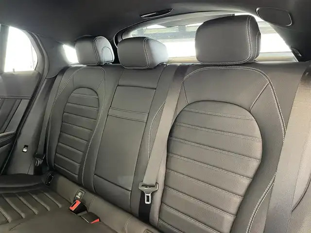 メルセデス・ベンツ ＧＬＣ２２０ d 4マチック クーペ スポーツ 本革 愛知県 2017(平29)年 5.3万km ポーラホワイト レザーエクスクルーシブパッケージ/黒革シート/サンルーフ　/ヘッドアップディスプレイ/Ｂｕｒｍｅｓｔｅｒサウンド　/エアーアドマイザー　/ＣＯＭＭＡＮＤナビ/Ｂｌｕｅｔｏｏｔｈ　/３６０度カメラ　/フルセグＴＶ　/ＡＣＣ　/ＬＫＡ　/ＬＤＷ　/ＢＳＭ　/アンビエントライト/パワーシート/シートヒーター/プッシュスタート/アイドリングストップ/ウィンカーミラー/ETC/パワーバックドア/LEDヘッドライト