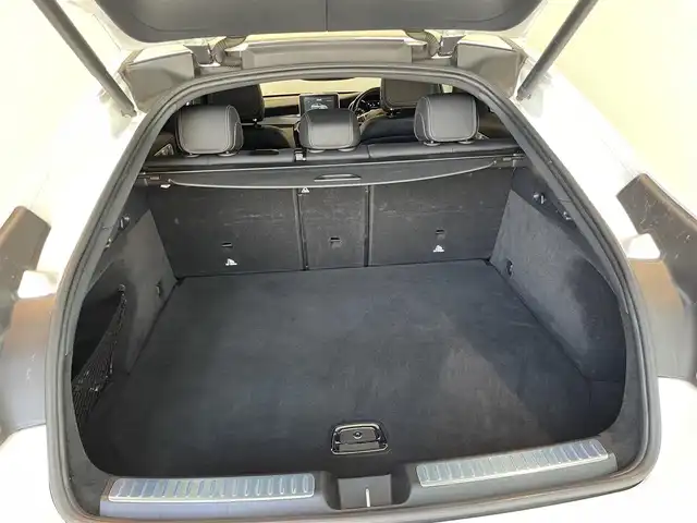 メルセデス・ベンツ ＧＬＣ２２０ d 4マチック クーペ スポーツ 本革 愛知県 2017(平29)年 5.3万km ポーラホワイト レザーエクスクルーシブパッケージ/黒革シート/サンルーフ　/ヘッドアップディスプレイ/Ｂｕｒｍｅｓｔｅｒサウンド　/エアーアドマイザー　/ＣＯＭＭＡＮＤナビ/Ｂｌｕｅｔｏｏｔｈ　/３６０度カメラ　/フルセグＴＶ　/ＡＣＣ　/ＬＫＡ　/ＬＤＷ　/ＢＳＭ　/アンビエントライト/パワーシート/シートヒーター/プッシュスタート/アイドリングストップ/ウィンカーミラー/ETC/パワーバックドア/LEDヘッドライト