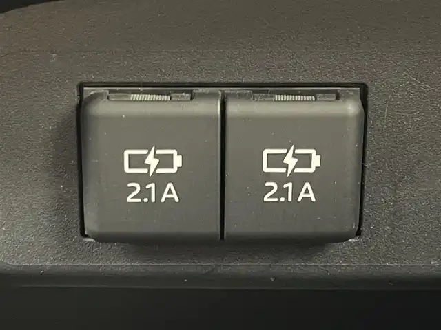 トヨタ シエンタ G 大阪府 2021(令3)年 6.5万km ブラックマイカ トヨタセーフティセンス/・プリクラッシュセーフティ/・レーンディパーチャーアラート/・オートマチックハイビーム/・パーキングサポートブレーキ/・先行車発進お知らせ機能/・インテリジェントクリアランスソナー/純正7インチナビ/　　CD/DVD/BT/TV/TVキャンセラー/バックカメラ/両側パワースライドドア/LEDヘッドライト/本革巻きステアリング/純正15インチホイール/純正ビルトインETC/ラゲッジマット/スマートキー
