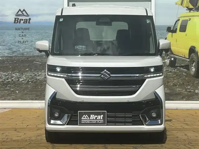 スズキ スペーシア カスタム HYBRID XS ターボ 道北・旭川 2024(令6)年 0.6万km ピュアホワイトP 純正メモリーナビ/フルセグTV/全方位カメラ/両側電動スライドドア/クルーズコントロール/ハーフレザーシート/前席シートヒーター/ハンドルヒーター/パドルシフト/ヘッドアップディスプレイ/ターボ/LEDヘッドライト/LEDフォグランプ