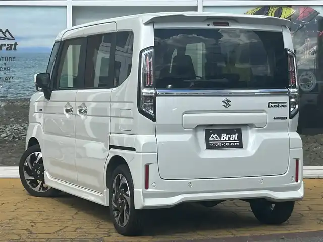 スズキ スペーシア カスタム HYBRID XS ターボ 道北・旭川 2024(令6)年 0.6万km ピュアホワイトP 純正メモリーナビ/フルセグTV/全方位カメラ/両側電動スライドドア/クルーズコントロール/ハーフレザーシート/前席シートヒーター/ハンドルヒーター/パドルシフト/ヘッドアップディスプレイ/ターボ/LEDヘッドライト/LEDフォグランプ