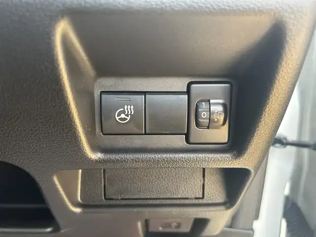 スズキ スペーシア カスタム HYBRID XS ターボ 道北・旭川 2024(令6)年 0.6万km ピュアホワイトP 純正メモリーナビ/フルセグTV/全方位カメラ/両側電動スライドドア/クルーズコントロール/ハーフレザーシート/前席シートヒーター/ハンドルヒーター/パドルシフト/ヘッドアップディスプレイ/ターボ/LEDヘッドライト/LEDフォグランプ