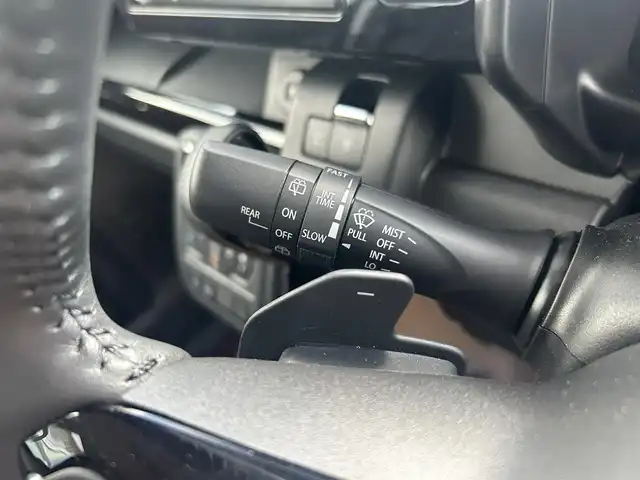 スズキ スペーシア カスタム HYBRID XS ターボ 道北・旭川 2024(令6)年 0.6万km ピュアホワイトP 純正メモリーナビ/フルセグTV/全方位カメラ/両側電動スライドドア/クルーズコントロール/ハーフレザーシート/前席シートヒーター/ハンドルヒーター/パドルシフト/ヘッドアップディスプレイ/ターボ/LEDヘッドライト/LEDフォグランプ