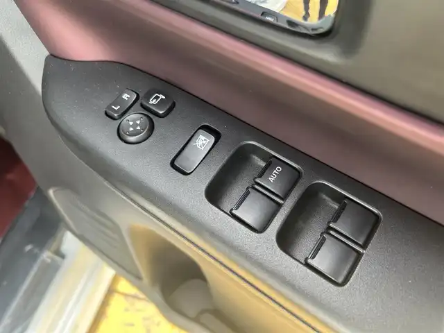 スズキ スペーシア カスタム HYBRID XS ターボ 道北・旭川 2024(令6)年 0.6万km ピュアホワイトP 純正メモリーナビ/フルセグTV/全方位カメラ/両側電動スライドドア/クルーズコントロール/ハーフレザーシート/前席シートヒーター/ハンドルヒーター/パドルシフト/ヘッドアップディスプレイ/ターボ/LEDヘッドライト/LEDフォグランプ