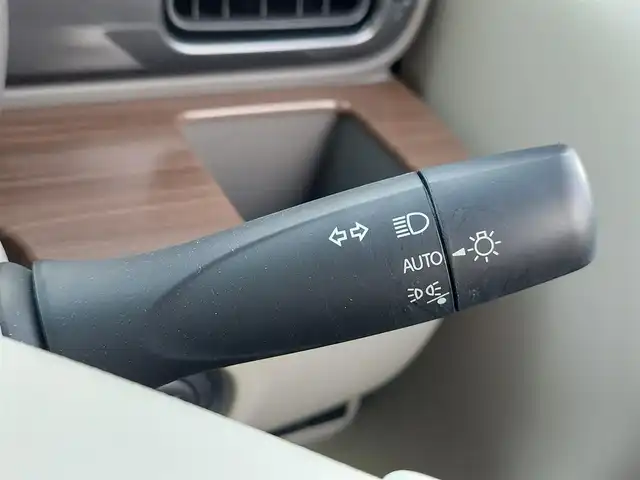 スズキ ラパン ＬＣ X 東京都 2025(令7)年 0.5万km トラッドカーキメタリック/アーバンブラウン 2トーン 社外ナビ/フルセグ/全方位モニター/ドライブレコーダー/シートヒーター/衝突軽減ブレーキ/レーンキープアシスト/コーナーセンサー/アイドリングストップ/LEDヘッドライト/スマートキー