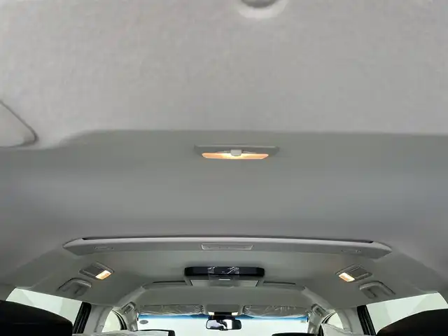 三菱 デリカＤ：５ シャモニー 群馬県 2025(令7)年 0.1千km ホワイトダイヤモンド 登録済み未使用車（登録時走行距離：7km）/CHAMONIX (8人)　4WD　e-Assist/ステップレス　（8人）/オリジナルナビ取付パッケージ＋リアモニター取付パッケージ(25300)　/D:5専用11型ナビゲーション(322300)/12.8型後席用モニター(143550円)/＝＝＝＝＝/アルパイン11インチナビ/・フルセグTV/BT/USB/AM/FM/＝＝＝＝＝/登録済未使用車　純正１２．８インチフリップダウンモニター　アルパイン１１インチナビ　バックカメラ　両側パワースライドドア　ハーフレザー　シートヒーター　ｅ－Ａｓｓｉｓｔ　ＬＥＤヘッドライト　４ＷＤ