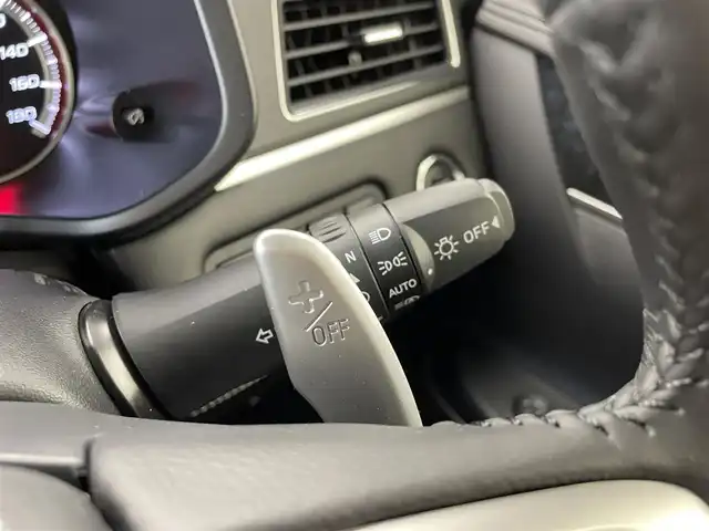 三菱 デリカＤ：５ シャモニー 群馬県 2025(令7)年 0.1千km ホワイトダイヤモンド 登録済み未使用車（登録時走行距離：7km）/CHAMONIX (8人)　4WD　e-Assist/ステップレス　（8人）/オリジナルナビ取付パッケージ＋リアモニター取付パッケージ(25300)　/D:5専用11型ナビゲーション(322300)/12.8型後席用モニター(143550円)/＝＝＝＝＝/アルパイン11インチナビ/・フルセグTV/BT/USB/AM/FM/＝＝＝＝＝/登録済未使用車　純正１２．８インチフリップダウンモニター　アルパイン１１インチナビ　バックカメラ　両側パワースライドドア　ハーフレザー　シートヒーター　ｅ－Ａｓｓｉｓｔ　ＬＥＤヘッドライト　４ＷＤ