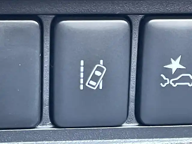 三菱 デリカＤ：５ シャモニー 東京都 2025(令7)年 0.1千km ホワイトダイヤモンド 登録済未使用車　/アルパイン１１インチナビ/・BluetoothAudio/HDNMI/USB/・CD/SD/DVD/AM/FM　/純正１２．８インチフリップダウンモニター/バックカメラ　/両側パワースライドドア　/ハーフレザーシート　/・シートヒーター　/ｅ－Ａｓｓｉｓｔ　/（予防安全技術）/・衝突被害軽減ブレーキ/・車線逸脱警報システム/・レーダークルーズコントロール/・オートマチックハイビーム/・誤発進抑制機能/ＬＥＤヘッドライト　/プッシュスマートキー/スマートキー/スペアキーX1/保証書＆取説