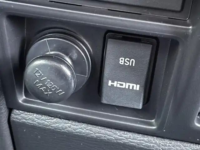 三菱 デリカＤ：５ シャモニー 東京都 2025(令7)年 0.1千km ホワイトダイヤモンド 登録済未使用車　/アルパイン１１インチナビ/・BluetoothAudio/HDNMI/USB/・CD/SD/DVD/AM/FM　/純正１２．８インチフリップダウンモニター/バックカメラ　/両側パワースライドドア　/ハーフレザーシート　/・シートヒーター　/ｅ－Ａｓｓｉｓｔ　/（予防安全技術）/・衝突被害軽減ブレーキ/・車線逸脱警報システム/・レーダークルーズコントロール/・オートマチックハイビーム/・誤発進抑制機能/ＬＥＤヘッドライト　/プッシュスマートキー/スマートキー/スペアキーX1/保証書＆取説