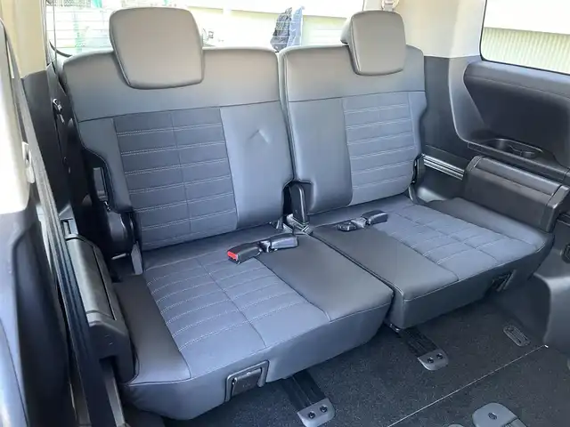 三菱 デリカＤ：５ シャモニー 東京都 2025(令7)年 0.1千km ホワイトダイヤモンド 登録済未使用車　/アルパイン１１インチナビ/・BluetoothAudio/HDNMI/USB/・CD/SD/DVD/AM/FM　/純正１２．８インチフリップダウンモニター/バックカメラ　/両側パワースライドドア　/ハーフレザーシート　/・シートヒーター　/ｅ－Ａｓｓｉｓｔ　/（予防安全技術）/・衝突被害軽減ブレーキ/・車線逸脱警報システム/・レーダークルーズコントロール/・オートマチックハイビーム/・誤発進抑制機能/ＬＥＤヘッドライト　/プッシュスマートキー/スマートキー/スペアキーX1/保証書＆取説