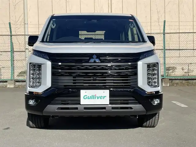 三菱 デリカＤ：５ シャモニー 東京都 2025(令7)年 0.1千km ホワイトダイヤモンド 登録済未使用車　/アルパイン１１インチナビ/・BluetoothAudio/HDNMI/USB/・CD/SD/DVD/AM/FM　/純正１２．８インチフリップダウンモニター/バックカメラ　/両側パワースライドドア　/ハーフレザーシート　/・シートヒーター　/ｅ－Ａｓｓｉｓｔ　/（予防安全技術）/・衝突被害軽減ブレーキ/・車線逸脱警報システム/・レーダークルーズコントロール/・オートマチックハイビーム/・誤発進抑制機能/ＬＥＤヘッドライト　/プッシュスマートキー/スマートキー/スペアキーX1/保証書＆取説