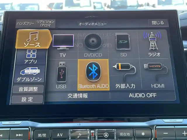 三菱 デリカＤ：５ シャモニー 東京都 2025(令7)年 0.1千km ホワイトダイヤモンド 登録済未使用車　/アルパイン１１インチナビ/・BluetoothAudio/HDNMI/USB/・CD/SD/DVD/AM/FM　/純正１２．８インチフリップダウンモニター/バックカメラ　/両側パワースライドドア　/ハーフレザーシート　/・シートヒーター　/ｅ－Ａｓｓｉｓｔ　/（予防安全技術）/・衝突被害軽減ブレーキ/・車線逸脱警報システム/・レーダークルーズコントロール/・オートマチックハイビーム/・誤発進抑制機能/ＬＥＤヘッドライト　/プッシュスマートキー/スマートキー/スペアキーX1/保証書＆取説