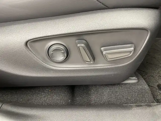 トヨタ ＲＡＶ４ アドベンチャー オフロードPKGⅡ 群馬県 2025(令7)年 0.2万km アティチュードブラックマイカ 純正１０．５型ナビ　バックカメラ　ブラインドスポットモニター　アダプティブクルーズコントロール　シートベンチレーション　シートヒーター　ステアリングヒーター　ダウンヒルアシスト　ＥＴＣ２．０　禁煙車