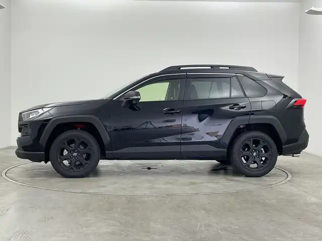 トヨタ ＲＡＶ４ アドベンチャー オフロードPKGⅡ 群馬県 2025(令7)年 0.2万km アティチュードブラックマイカ 純正１０．５型ナビ　バックカメラ　ブラインドスポットモニター　アダプティブクルーズコントロール　シートベンチレーション　シートヒーター　ステアリングヒーター　ダウンヒルアシスト　ＥＴＣ２．０　禁煙車