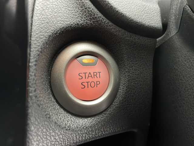 日産 ノート e－パワー X 長野県 2017(平29)年 6.2万km インペリアルアンバーP 社外ナビ　CN-RE03WD/(フルセグ/Bluetooth/CD/DVD)/360°カメラ/ETC/インテリジェントルームミラー/衝突軽減ブレーキ/レーンキープアシスト/コーナーセンサー/社外AWスタッドレス4本/ヘッドライトレベライザー/プッシュスタート/スマートキー/スペアキー