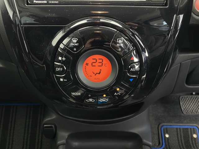 日産 ノート e－パワー X 長野県 2017(平29)年 6.2万km インペリアルアンバーP 社外ナビ　CN-RE03WD/(フルセグ/Bluetooth/CD/DVD)/360°カメラ/ETC/インテリジェントルームミラー/衝突軽減ブレーキ/レーンキープアシスト/コーナーセンサー/社外AWスタッドレス4本/ヘッドライトレベライザー/プッシュスタート/スマートキー/スペアキー