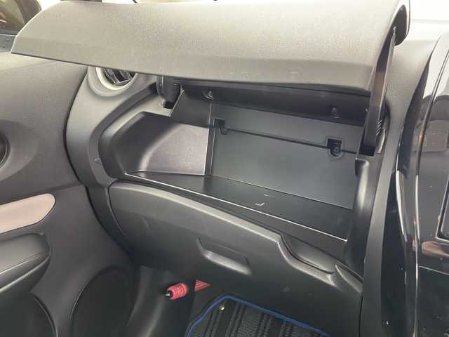 日産 ノート e－パワー X 長野県 2017(平29)年 6.2万km インペリアルアンバーP 社外ナビ　CN-RE03WD/(フルセグ/Bluetooth/CD/DVD)/360°カメラ/ETC/インテリジェントルームミラー/衝突軽減ブレーキ/レーンキープアシスト/コーナーセンサー/社外AWスタッドレス4本/ヘッドライトレベライザー/プッシュスタート/スマートキー/スペアキー