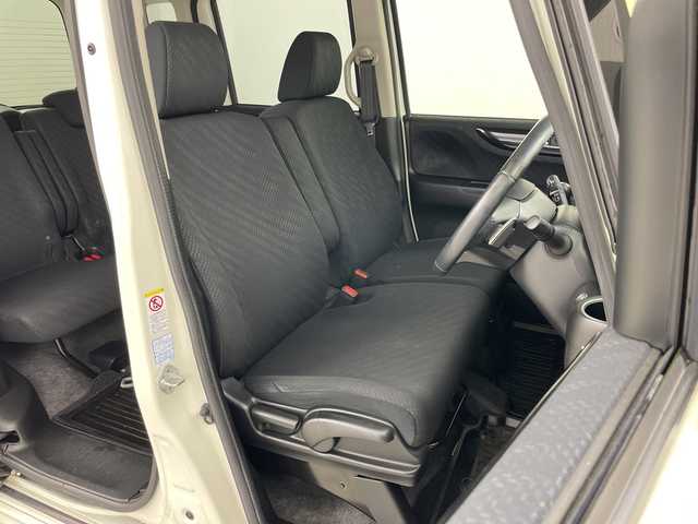 ホンダ Ｎ ＢＯＸ カスタム ターボ SSパッケージ 道央・札幌 2014(平26)年 4.9万km プレミアムホワイトパール ・純正ナビ&CD&DVD&BT&SD&TV/・両側パワースライドドア/・バックカメラ/・クルーズコントロール/・横滑り防止装置/・アイドリングストップ/・前席シートヒーター/・パドルシフト/・ドアミラーヒーター/・純正フロアマット/・ステアリングスイッチ/・ドアバイザー/・プッシュスタート/・HIDヘッドライト/・フォグランプ/・オートライト/・スマートキー