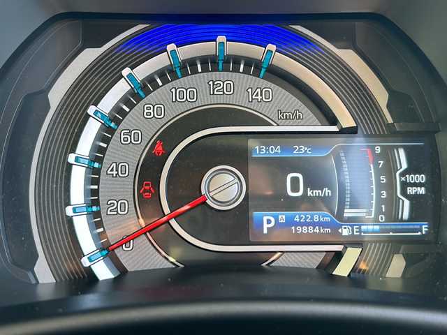 スズキ ハスラー HYBRID X ターボ 山形県 2024(令6)年 2万km アクティブイエロー/ガンメタリック2トーン 禁煙車/デュアルカメラブレーキサポート/４WD/純正SDナビ/（AM/FM/TV/BT/CD/USB)/アダプティブクルーズコントロール/ETC/前後純正ドライブレコーダー/後部コーナーセンサー/パドルシフト/シートヒーター/ステアリングスイッチ/ドアバイザー/純正フロアマット/レーンキープアシスト/光軸調整/電動格納ウインカーミラー/フォグランプ/純正AW/スタッドレスタイヤ社外AW車載