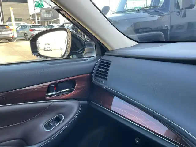 トヨタ クラウン ハイブリッド ロイヤルサルーン Four 石川県 2014(平26)年 14.4万km 黒 ４WD/純正メーカーナビ/フルセグTV/全方位カメラ/LEDヘッドライト/ETC/クルーズコントロール/スマートキー/プッシュスタート/電動ミラー/パワーシート/オートライト