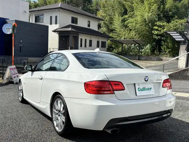 ＢＭＷ ３２０ｉ クーペ 熊本県 2011(平23)年 9.7万km アルピンホワイトⅢ サンルーフ/パワーシート/純正18インチAW/電動格納ミラー/ウィンカーミラー/プッシュスタート/スマートキー/取扱説明書