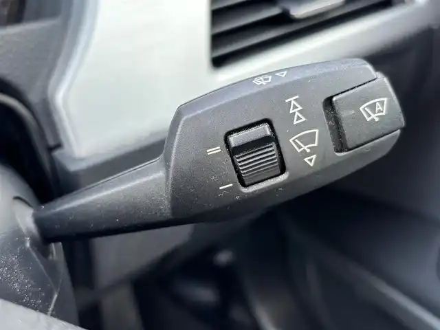 ＢＭＷ ３２０ｉ クーペ 熊本県 2011(平23)年 9.7万km アルピンホワイトⅢ サンルーフ/パワーシート/純正18インチAW/電動格納ミラー/ウィンカーミラー/プッシュスタート/スマートキー/取扱説明書
