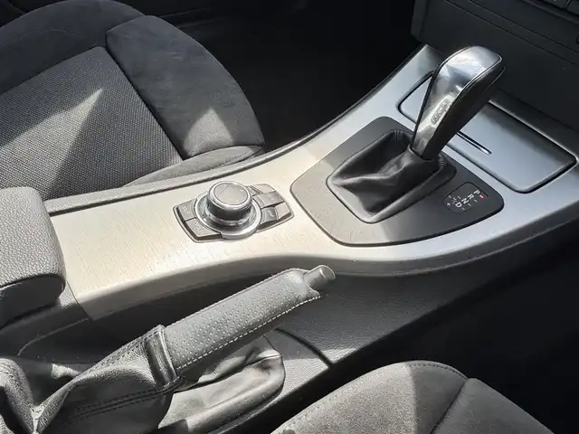 ＢＭＷ ３２０ｉ クーペ 熊本県 2011(平23)年 9.7万km アルピンホワイトⅢ サンルーフ/パワーシート/純正18インチAW/電動格納ミラー/ウィンカーミラー/プッシュスタート/スマートキー/取扱説明書