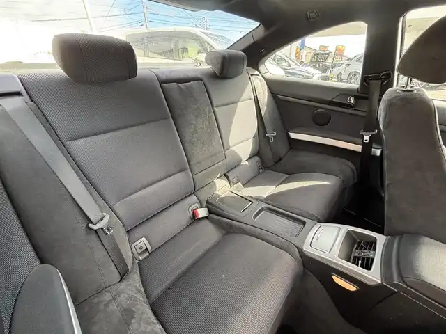 ＢＭＷ ３２０ｉ クーペ 熊本県 2011(平23)年 9.7万km アルピンホワイトⅢ サンルーフ/パワーシート/純正18インチAW/電動格納ミラー/ウィンカーミラー/プッシュスタート/スマートキー/取扱説明書