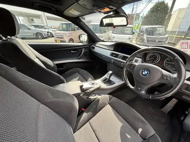 ＢＭＷ ３２０ｉ クーペ 熊本県 2011(平23)年 9.7万km アルピンホワイトⅢ サンルーフ/パワーシート/純正18インチAW/電動格納ミラー/ウィンカーミラー/プッシュスタート/スマートキー/取扱説明書