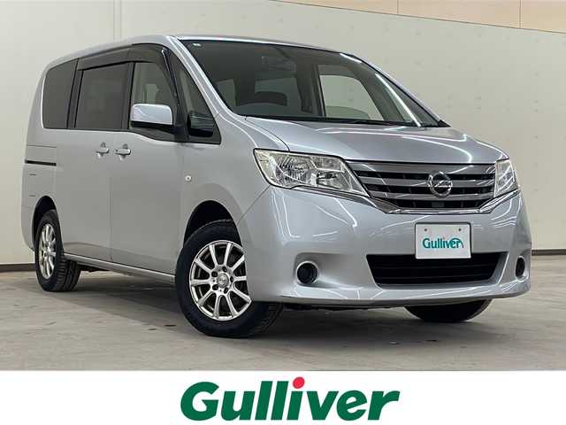 日産 セレナ 20X 道央・札幌 2013(平25)年 10.6万km ブリリアントシルバー ・４WD/・横滑り防止装置/・バックカメラ/・純正ナビ/・フルセグTV/・Bluetooth/・片側パワースライドドア/・クルーズコントロール/・ETC/・電動格納ミラー/・スマートキー/・スペアキー/・autoライト/・後席エアコン/・積込純正AW/・積込スタッドレス