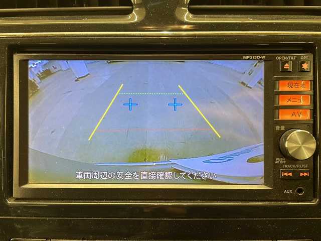 日産 セレナ 20X 道央・札幌 2013(平25)年 10.6万km ブリリアントシルバー ・４WD/・横滑り防止装置/・バックカメラ/・純正ナビ/・フルセグTV/・Bluetooth/・片側パワースライドドア/・クルーズコントロール/・ETC/・電動格納ミラー/・スマートキー/・スペアキー/・autoライト/・後席エアコン/・積込純正AW/・積込スタッドレス