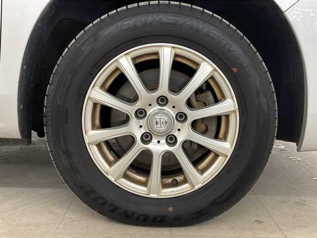 日産 セレナ 20X 道央・札幌 2013(平25)年 10.6万km ブリリアントシルバー ・４WD/・横滑り防止装置/・バックカメラ/・純正ナビ/・フルセグTV/・Bluetooth/・片側パワースライドドア/・クルーズコントロール/・ETC/・電動格納ミラー/・スマートキー/・スペアキー/・autoライト/・後席エアコン/・積込純正AW/・積込スタッドレス