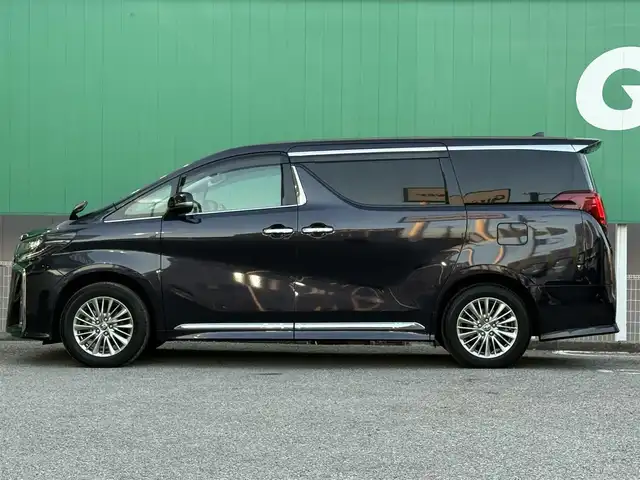トヨタ アルファードハイブリット SR Cパッケージ 千葉県 2021(令3)年 3.9万km スパークリングブラックパールクリスタルシャイン 純正ディスプレイオーディオ/純正CD・DVDデッキ/運転席メモリーシート/電動格納ミラー/リバース連動ミラー/パワーバックドア/左右独立エアコン/シートベンチレーション/ブレーキホールド/純正１７インチAW