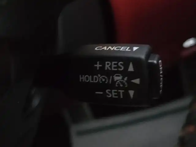 レクサス ＩＳ 300h Fスポーツ 鹿児島県 2021(令3)年 3.8万km ホワイトノーヴァガラスフレーク 純正リヤサイドスポイラー/マークレビンソン　/アダプティブクルーズコントロール　/ビルトインＥＴＣ２．０　/ドライブレコーダー　/純正ＳＤナビ　/Ｂｌｕｅｔｏｏｔｈオーディオ　/フルセグテレビ　/Ｄ＋Ｎ席パワーシート　/Ｄ＋Ｎ席シートヒーター/ステアリングヒーター/純正アルミホイール(19インチ)/プッシュスタート/スマートキー/横滑り防止装置/レーンキープアシスト/前後コーナーセンサー/エアバック(W+サイド)