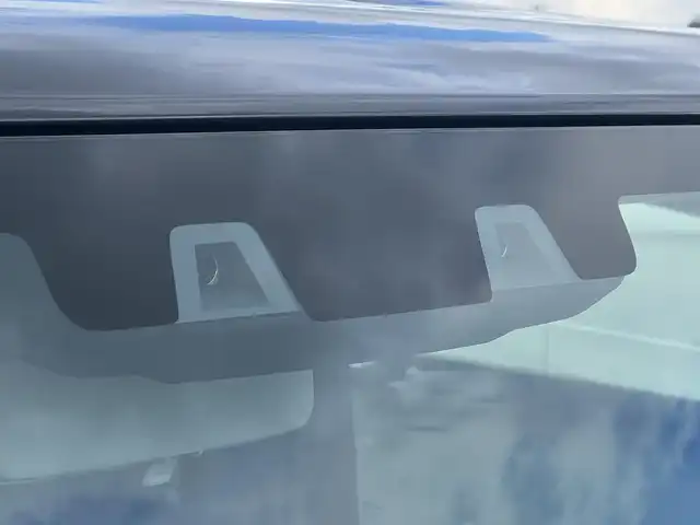 スズキ ジムニー ノマド FC 秋田県 2025(令7)年 0.1千km 黒 ４WD/衝突軽減システム/LEDヘッドライト/スズキ純正１５インチアルミ（夏タイヤ装着）/スマートキー/アイドリングストップ/プッシュスタート/コーナーセンサー/レーンキープアシスト/クルーズコントロール追従走行有/オートマチックハイビーム/ダウンヒルアシストコントロール/ヘッドライトウォッシャー/ステアリングスイッチ/前席シートヒーター/センターデフロック/背面タイヤ/純正フロアマット/オートライト/オートエアコン/パワーステアリング/パワーウィンドウ/ヘッドライトレベライザー/横滑り防止/盗難防止装置/寒冷地仕様/電動格納ウィンカーミラー/保証書/取扱説明書/記録簿/スペアキー×１