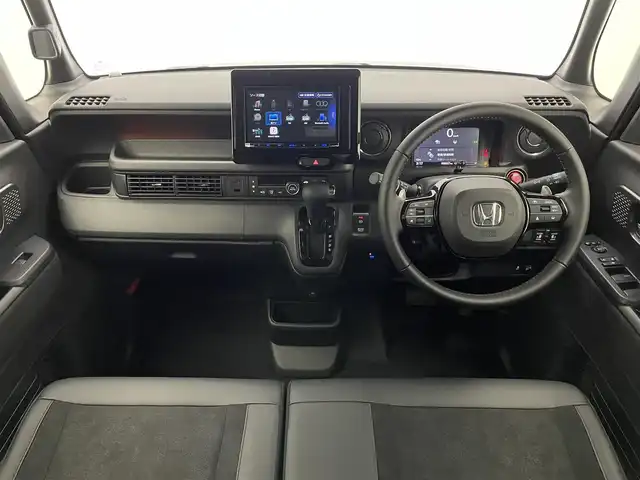 ホンダ Ｎ ＢＯＸ カスタム ターボ 愛知県 2024(令6)年 0.1千km クリスタルブラックパール 届出済未使用車　社外８型ナビ　禁煙車　バックカメラ　シートヒーター　ハーフレザー　両側パワスラ　ＥＴＣ　パドルシフト　ホンダセンシング　衝突軽減装置　追従クルコン　コーナーセンサー　リアロールシェード　コンビニフック付シートバックテーブル(運転席＆助手席)/登録時走行距離27km