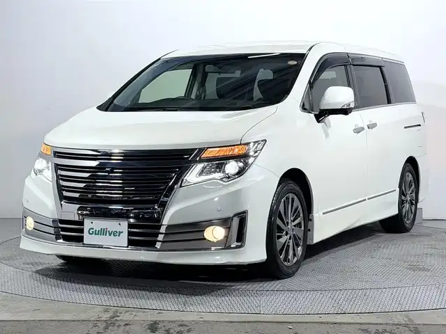 日産 エルグランド ライダー 大阪府 2017(平29)年 6.3万km ブリリアントホワイトパール プロパイロット　全方位カメラ　後席モニター　純正ナビＴＶ　黒革シート　両側パワスラ　パワーシート　シートヒーター　ＥＴＣ　クルコン　ＬＥＤヘッドライト　コーナーセンサー　電動リアゲート　スマートキー