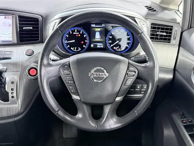 日産 エルグランド ライダー 大阪府 2017(平29)年 6.3万km ブリリアントホワイトパール プロパイロット　全方位カメラ　後席モニター　純正ナビＴＶ　黒革シート　両側パワスラ　パワーシート　シートヒーター　ＥＴＣ　クルコン　ＬＥＤヘッドライト　コーナーセンサー　電動リアゲート　スマートキー