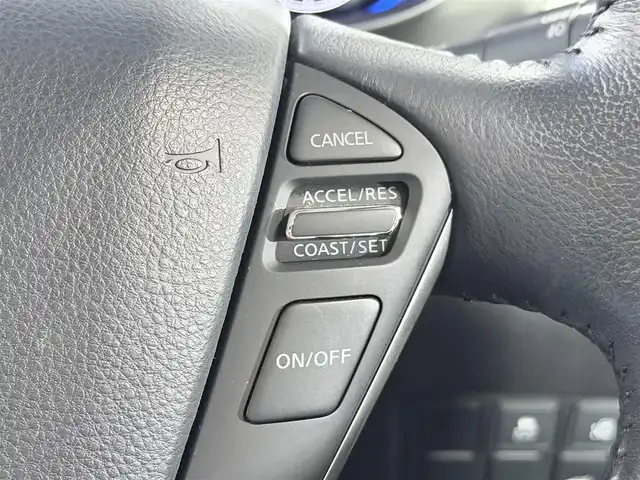 日産 エルグランド ライダー 大阪府 2017(平29)年 6.3万km ブリリアントホワイトパール プロパイロット　全方位カメラ　後席モニター　純正ナビＴＶ　黒革シート　両側パワスラ　パワーシート　シートヒーター　ＥＴＣ　クルコン　ＬＥＤヘッドライト　コーナーセンサー　電動リアゲート　スマートキー