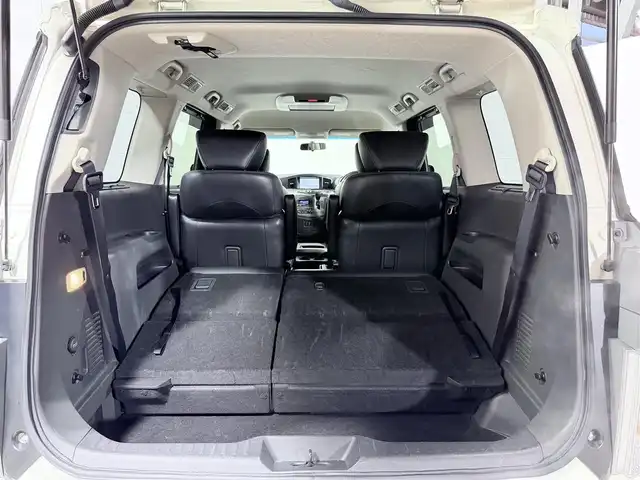 日産 エルグランド ライダー 大阪府 2017(平29)年 6.3万km ブリリアントホワイトパール プロパイロット　全方位カメラ　後席モニター　純正ナビＴＶ　黒革シート　両側パワスラ　パワーシート　シートヒーター　ＥＴＣ　クルコン　ＬＥＤヘッドライト　コーナーセンサー　電動リアゲート　スマートキー