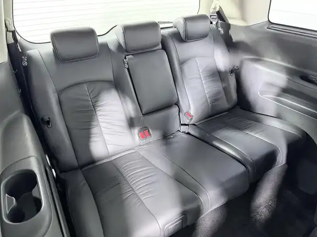 日産 エルグランド ライダー 大阪府 2017(平29)年 6.3万km ブリリアントホワイトパール プロパイロット　全方位カメラ　後席モニター　純正ナビＴＶ　黒革シート　両側パワスラ　パワーシート　シートヒーター　ＥＴＣ　クルコン　ＬＥＤヘッドライト　コーナーセンサー　電動リアゲート　スマートキー