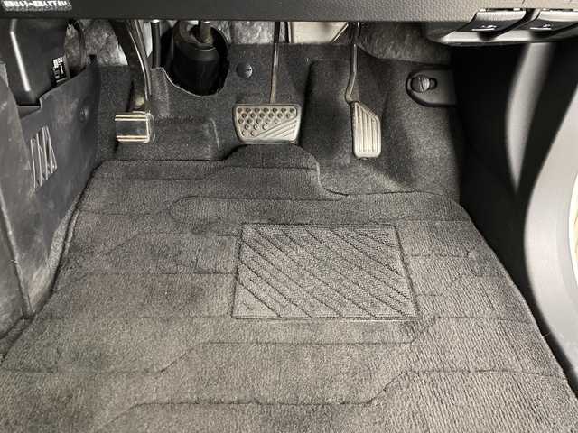 トヨタ ルーミー カスタムG－T 群馬県 2017(平29)年 4.9万km パールホワイトⅢ 純正後席モニター　純正９型ナビ　バックカメラ　ビルトインＥＴＣ　両側電動スライドドア　衝突被害軽減ブレーキ　レーンアシスト　ＬＥＤヘッドランプ　フォグランプ　オートライト　スマートキー　禁煙車