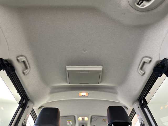 トヨタ ルーミー カスタムG－T 群馬県 2017(平29)年 4.9万km パールホワイトⅢ 純正後席モニター　純正９型ナビ　バックカメラ　ビルトインＥＴＣ　両側電動スライドドア　衝突被害軽減ブレーキ　レーンアシスト　ＬＥＤヘッドランプ　フォグランプ　オートライト　スマートキー　禁煙車