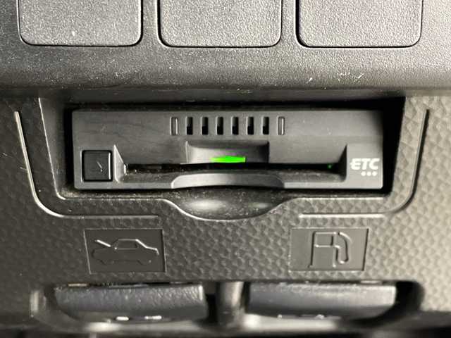 トヨタ ルーミー カスタムG－T 群馬県 2017(平29)年 4.9万km パールホワイトⅢ 純正後席モニター　純正９型ナビ　バックカメラ　ビルトインＥＴＣ　両側電動スライドドア　衝突被害軽減ブレーキ　レーンアシスト　ＬＥＤヘッドランプ　フォグランプ　オートライト　スマートキー　禁煙車